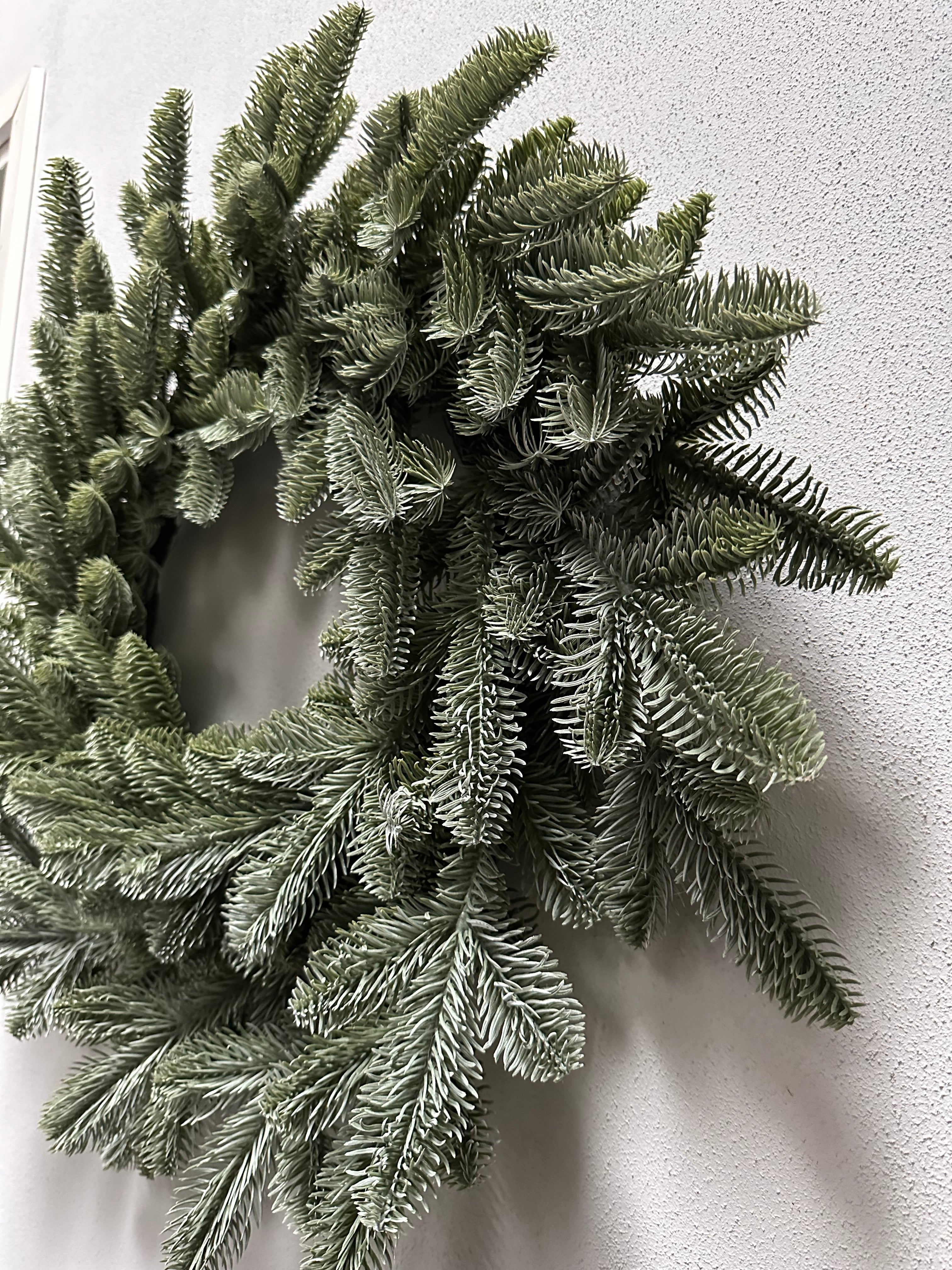 Brynxz Nobilis krans 60cm