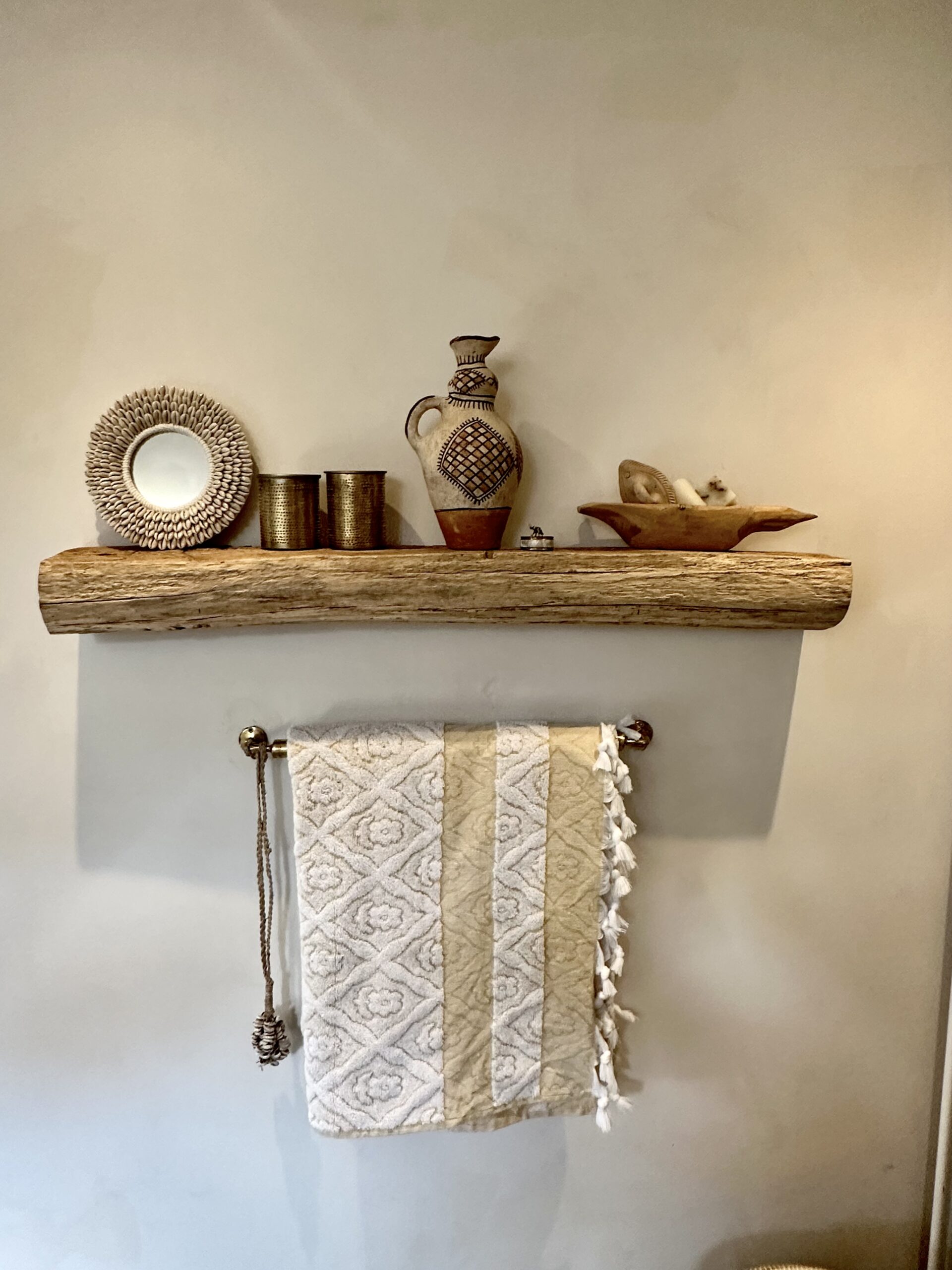 Authentic geborsteld oud eiken wandplank 10×10-13×13 cm
